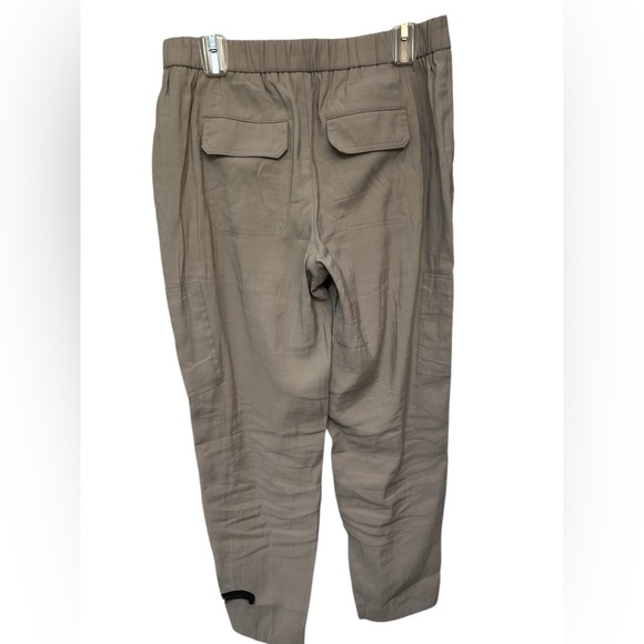 Chico’s khaki cargo flat front pull on pants - Picture 2 of 5